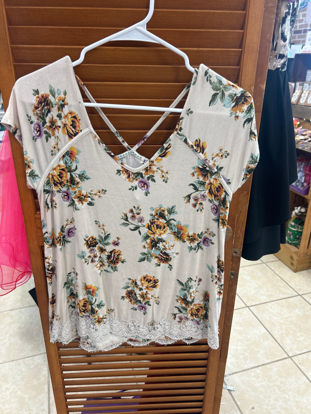 Jolt Womens Floral Top Small