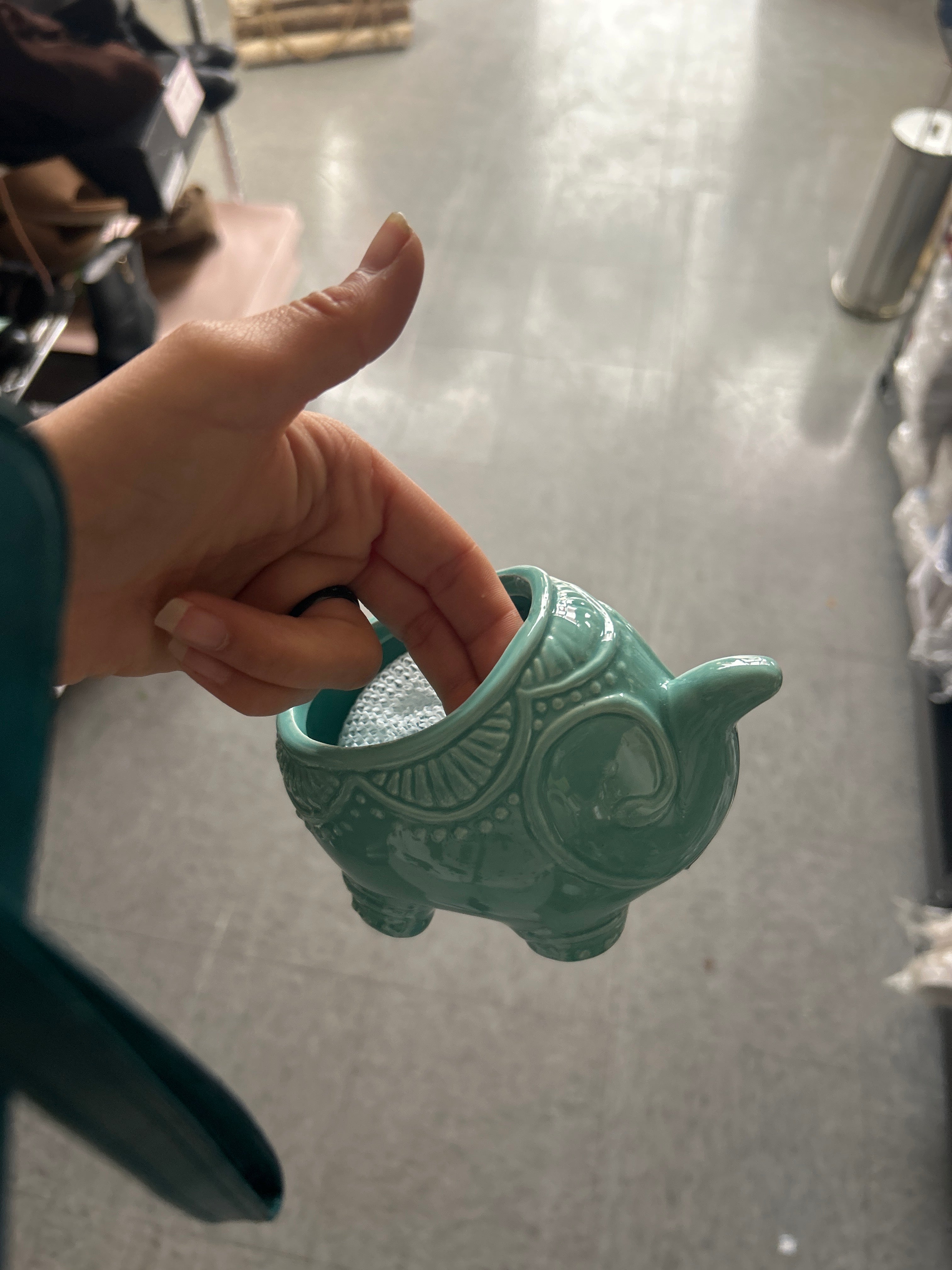 Elephant Farmhouse Decor Scrubby Holder