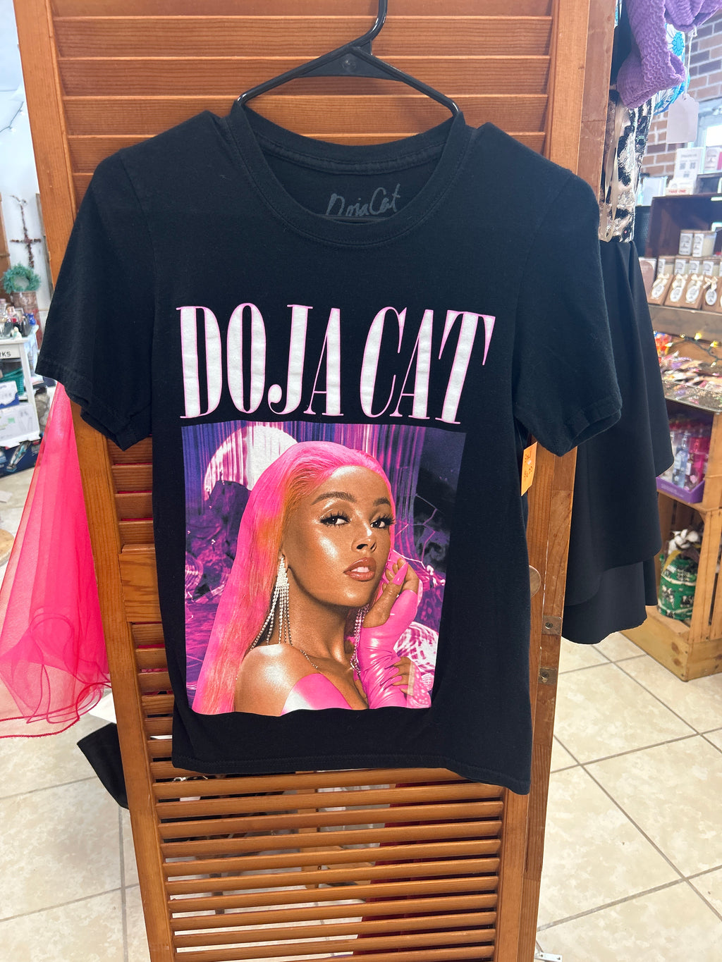 Hot Topic Doja Cat Black Graphic T-shirt Small