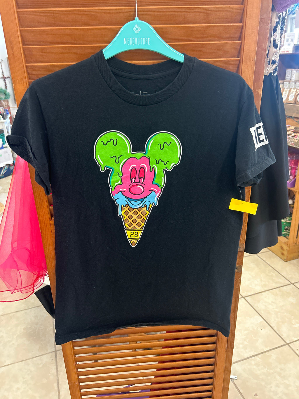 Disney by Neff Mickey Mouse Ice Cream Cone T-shirt Small