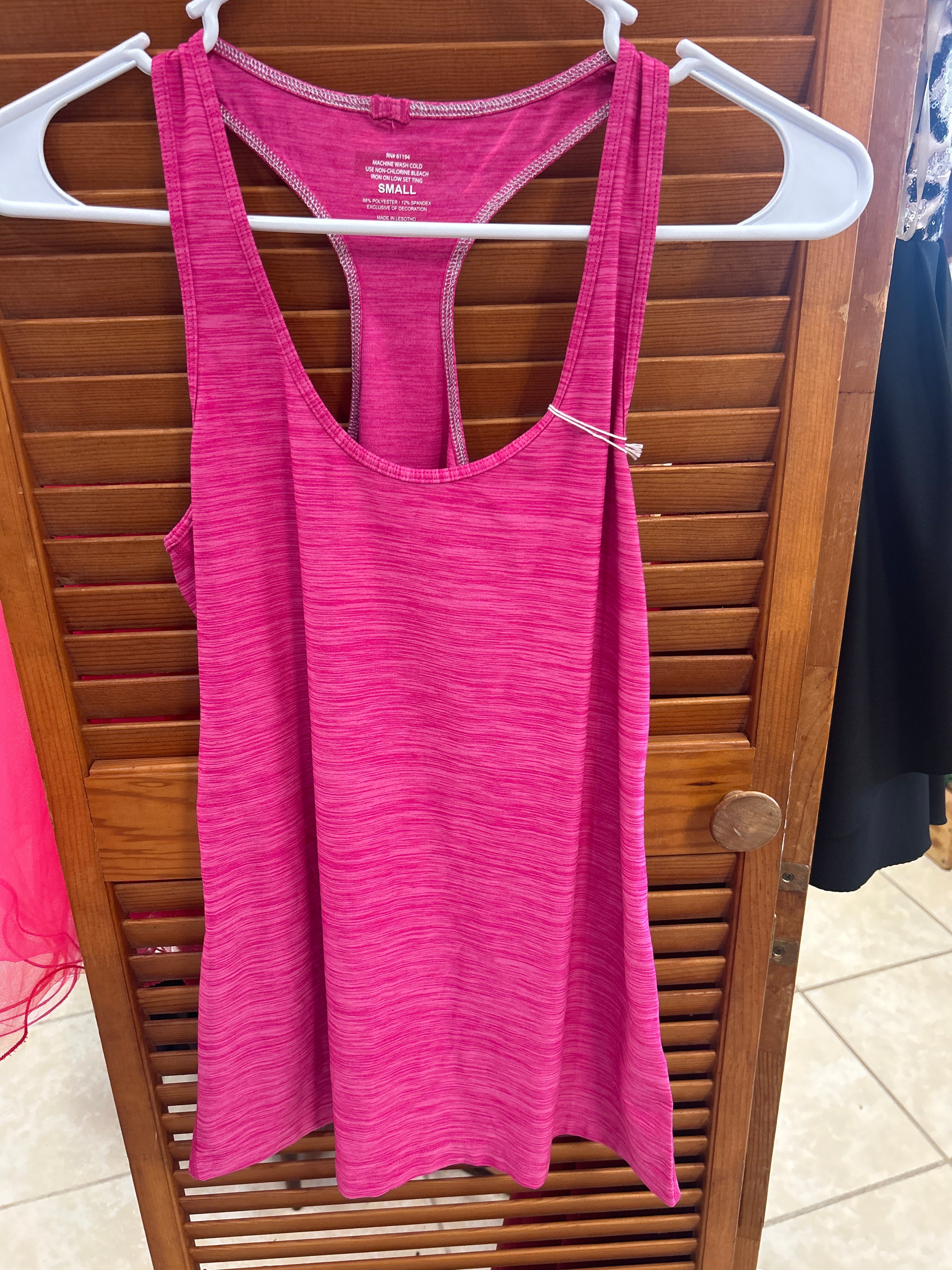 racerback fitness sports tank top Small